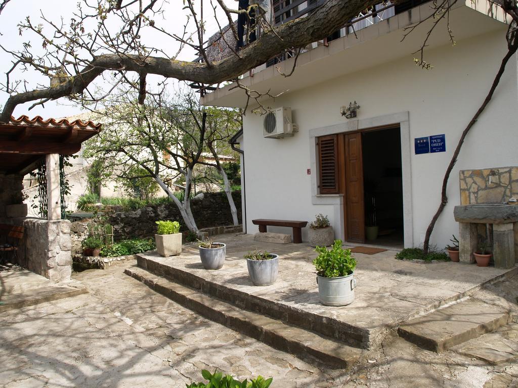 Roč Apartment Pud Oreh חדר תמונה